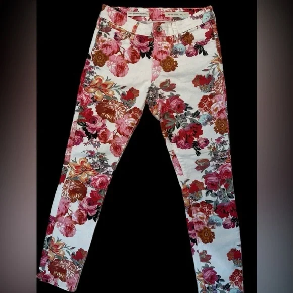 Pilcro Anthropology Floral jeans Size 27 - Picture 3 of 4